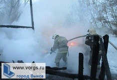 В поселке Дружба горели сараи